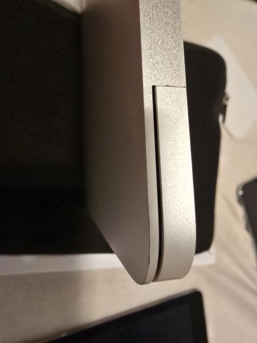 MacBook 12 (2017) Gold/Space Gray – Intel i7 / 16GB RAM / Impecabil