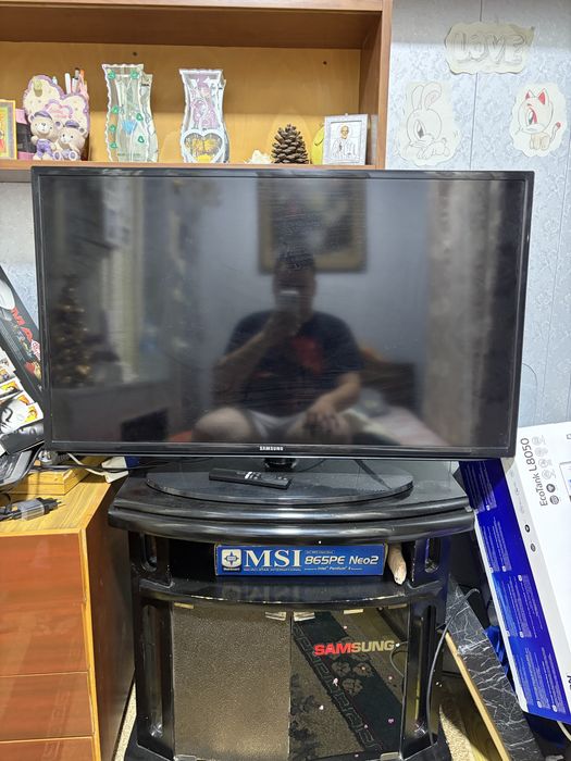 Samsung 40” Full HD + Xiaomi Mi TV Stick + тумба