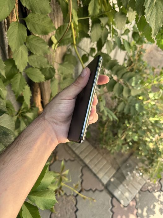 Продам Телефон Айфон 11 Pro 256Gb