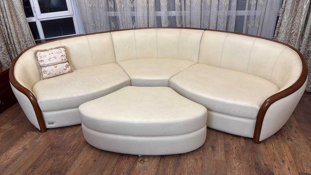 Продается кожаный диван (Италия).