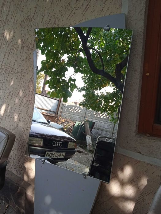 Продажа б/у мебели и одежды