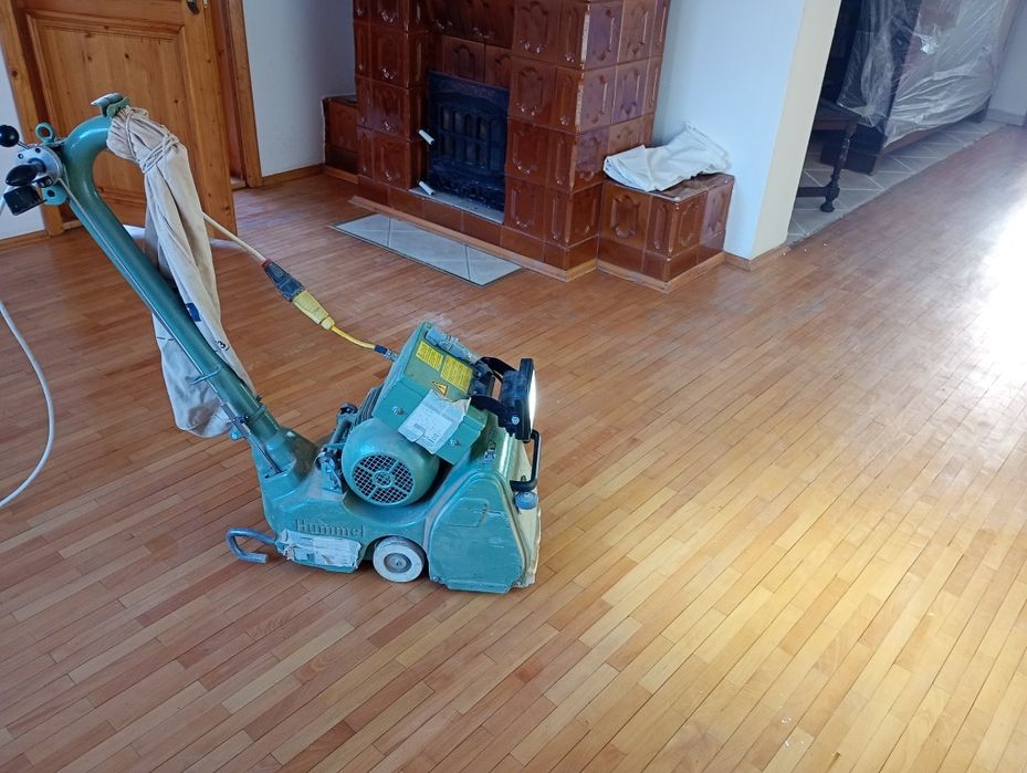 Raschetez,chituit, lăcuit parchet din lemn/Fara praf/Pret bun