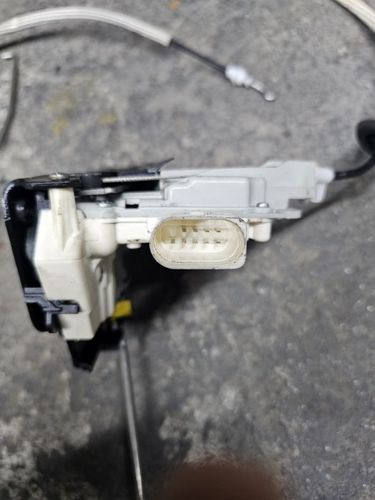 Брава Ауди a6 c6 4f двете предни и една задна