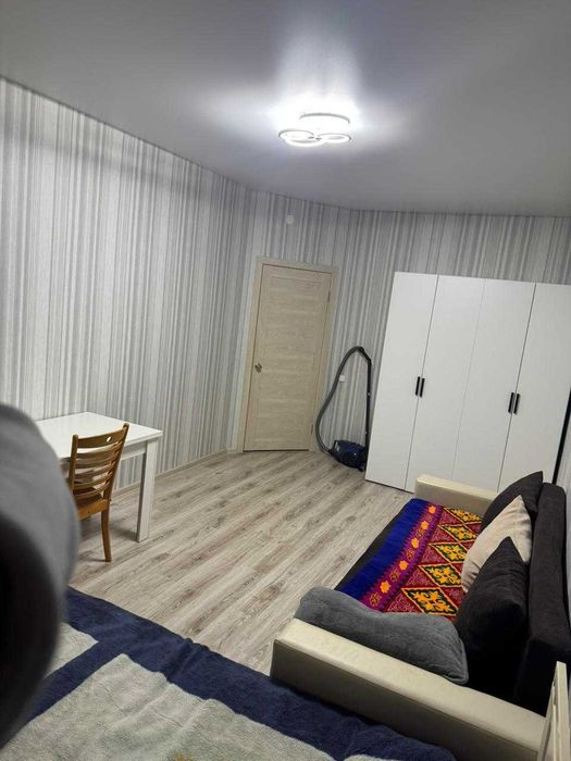 Продам 1 ком в мкр Береке