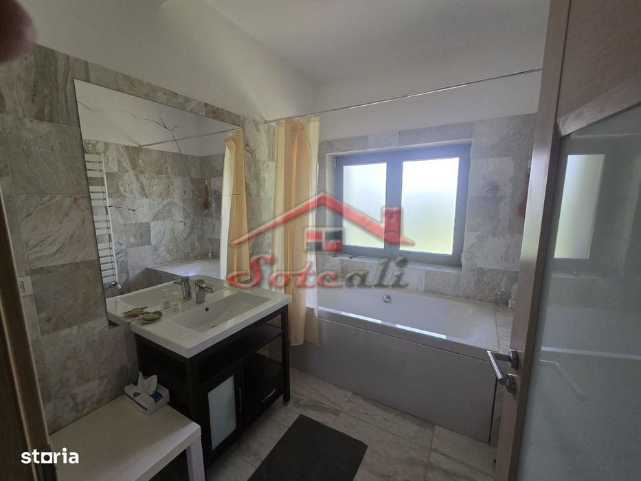 Vila de vanzare in Cornu ( Cornu de Sus) - teren 3300 mp