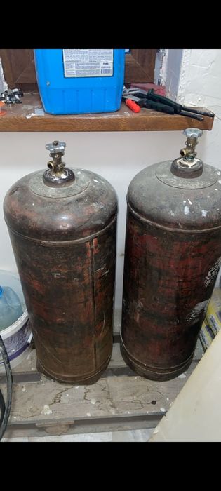 Продам газ балон большой