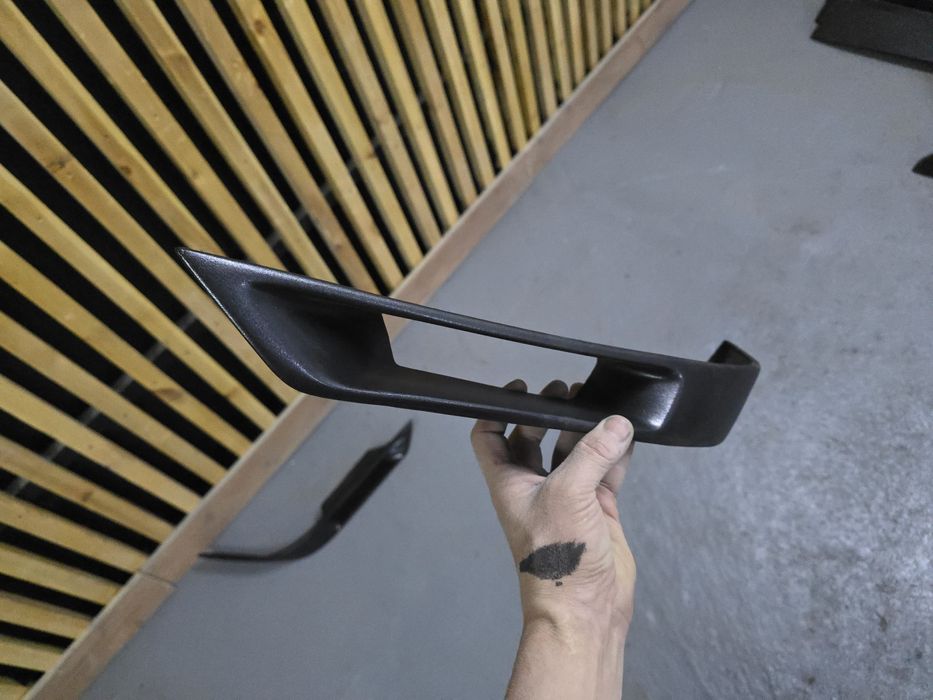 Клыки на передний бампер BMW E34