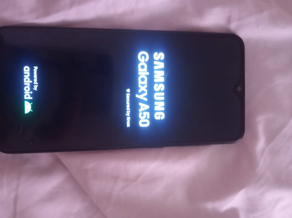 Samsung a50 128г