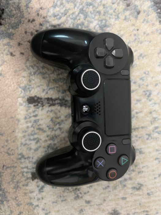 ‼️ PS4 Pro complet (2 controllere + jocuri)‼️