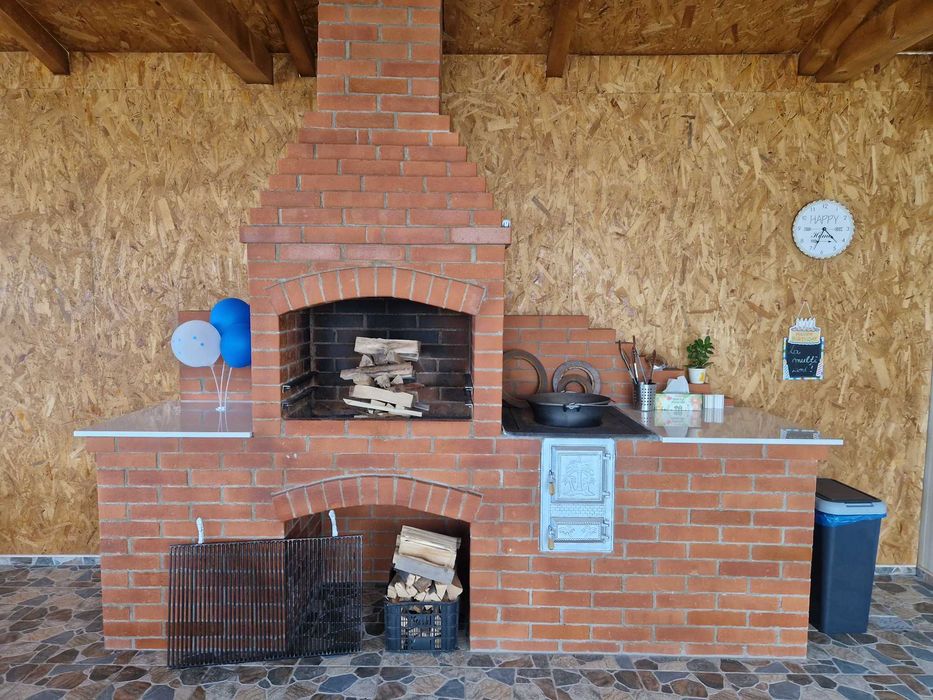 Inchiriez grădină cu foisor petreceri