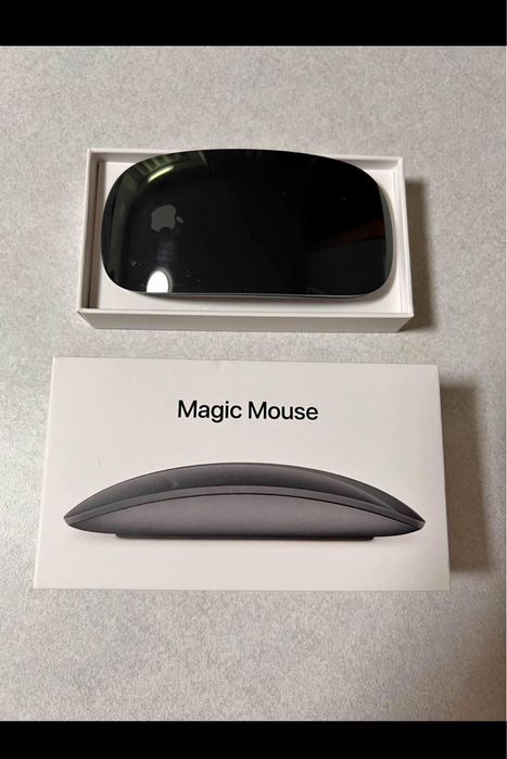Mcbook pro m2, + apple mouse (orginal) + mcbook sumka +karobka dok bor