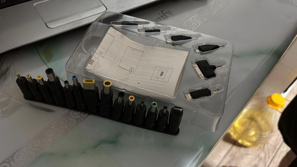 Ноутбук продаю.