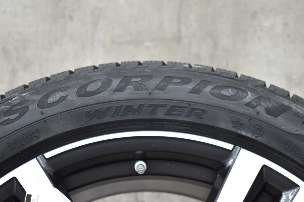 Зимни гуми 285/45/21 Pirelli нови