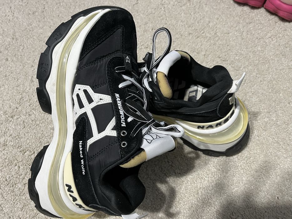 Naked Wolf Кецове