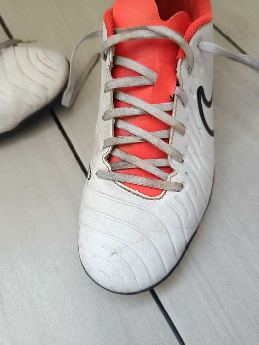 Футболни обувки Nike LEGEND 10 CLUB TF размер 39,5