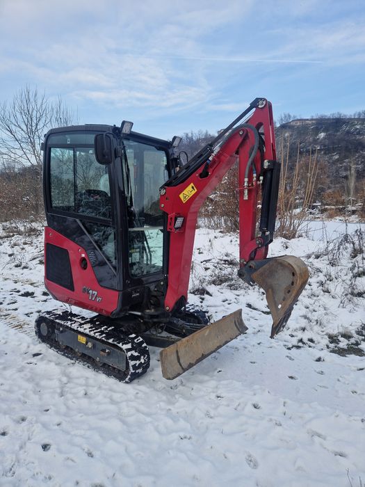 Miniexcavator Yanmar SV17 - doar 230 ore de functionare - an 2022