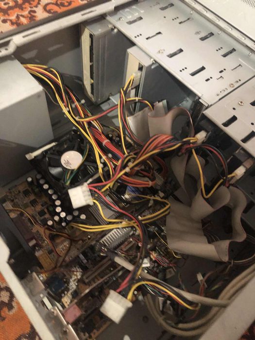 Компютърна кутия