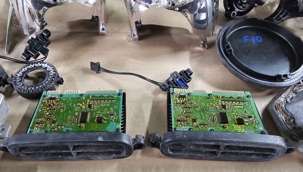 Бмв ф10 f10 f11 ф11 фарове на части ксенон xenon bmw 520d 530 535d