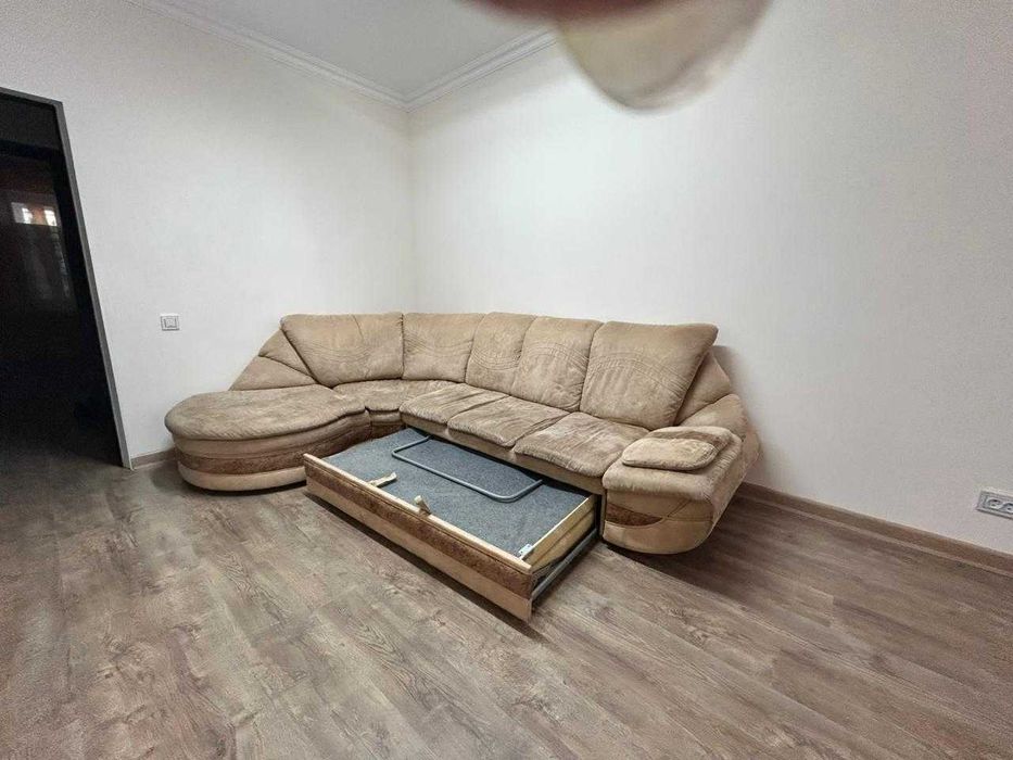 Диван угловой Б/У