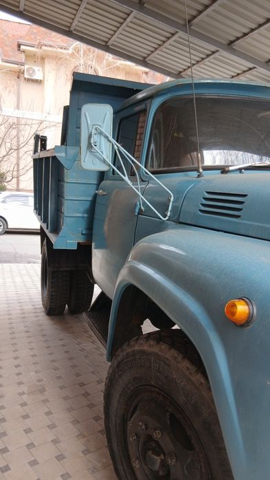 Zil MMZ 4502 rangi ko'k 
ishlap chiqarilgan yili 1988
Yuk ozi ag'daruv