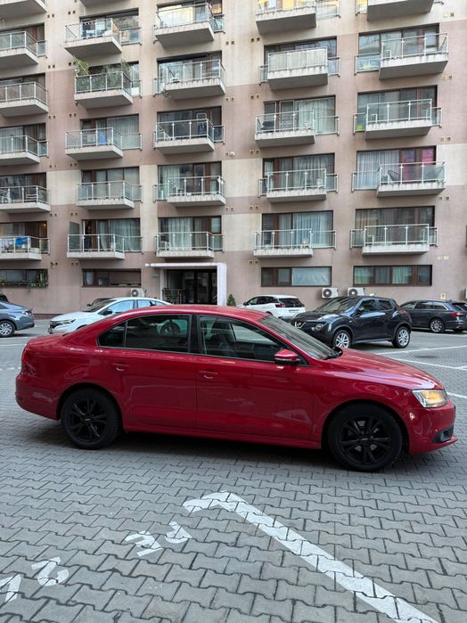 VOLKSWAGEN Jetta 2012 — imagine 3