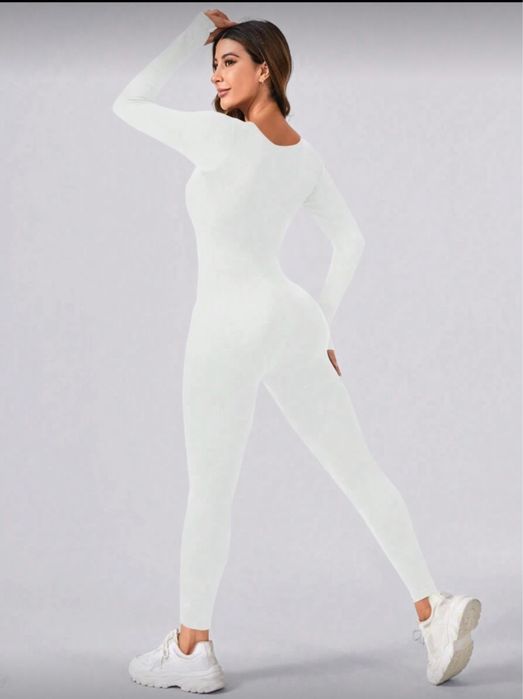 Нов рипсен спортен гащеризон