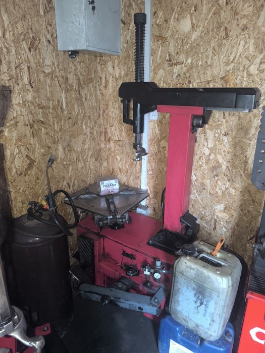 Шиномонтаж продается