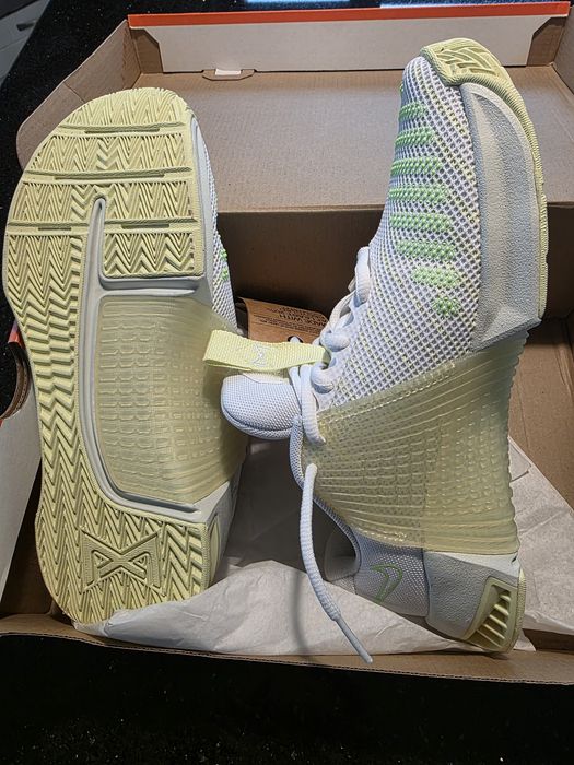 Маратонки Nike  оригинални нови .