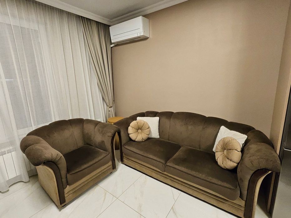 Холна гарнитура , тройка със кресло