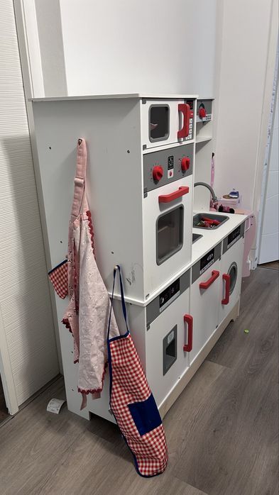 Vand bucatarie de joaca pentru copii, model XL de la LIDL