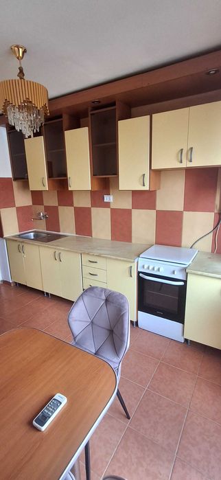inchiriez apartament