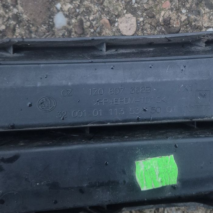 Grile / Capace proiectoare Skoda Octavia 2 Facelift – cod 1Z0 807 388B