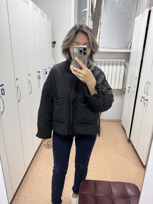 Продам ветровку zara