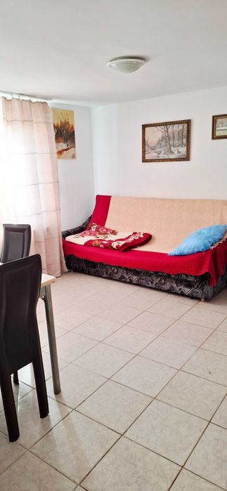 Închiriez Căsuță în curte cu 2 camere