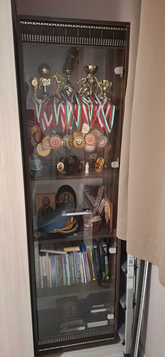 Мебели за спалня