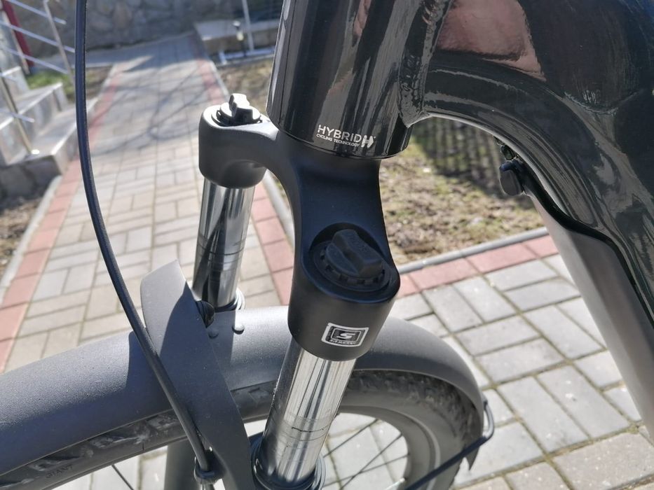 Bicicleta asistată electric GIANT EXPLORE E+