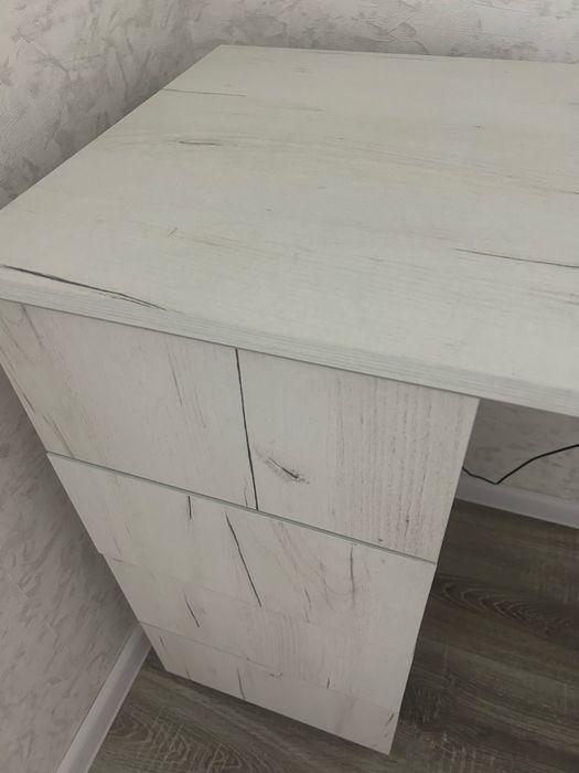 Стол компьютерный новый