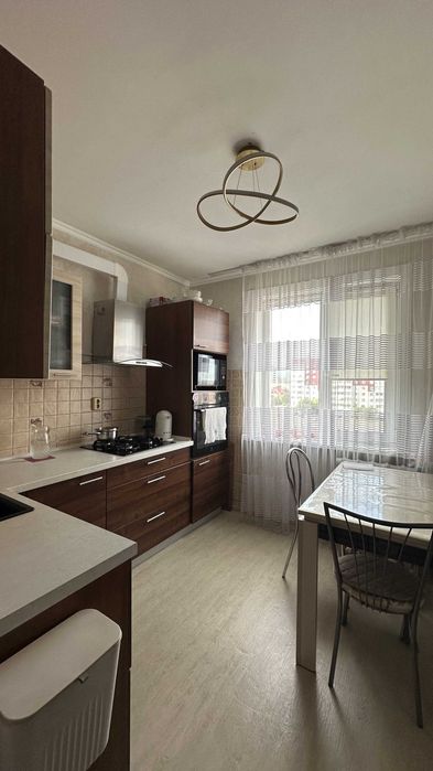 Продам 3 комн квартира в центре