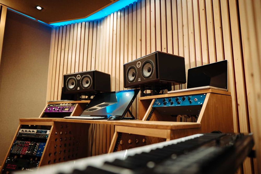 Lectii si cursuri de chitara electrica si acustica