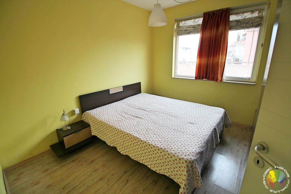 Продава се Двустаен апартамент в Бургас, Сарафово - 65 кв.м за 1439 €/кв.м - Снимка #7