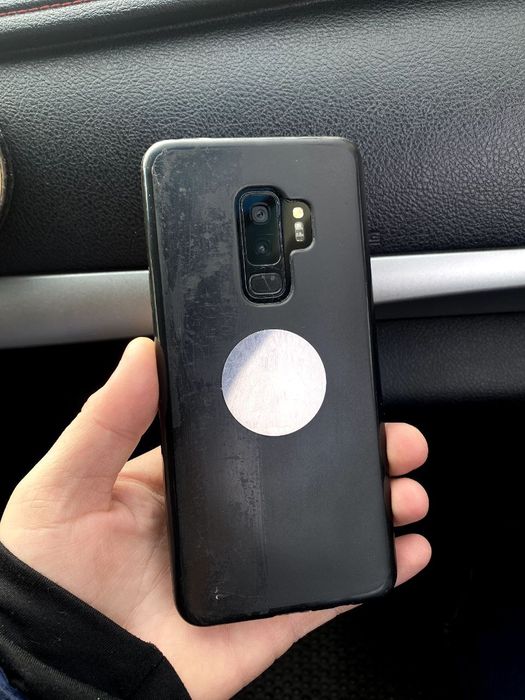 Продам S9+ 6/256 корейский