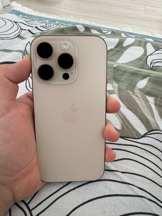 Ipone 16 pro сары тусте