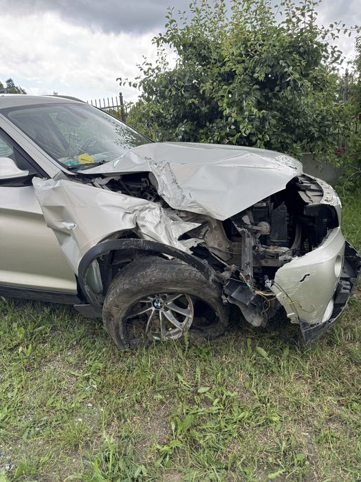 Bmw x3 f25 2011.