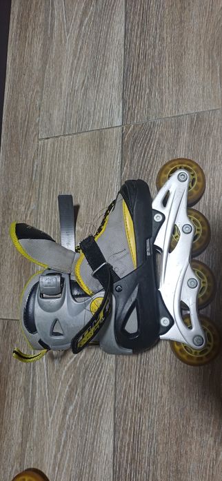 Продам детские роликовые коньки