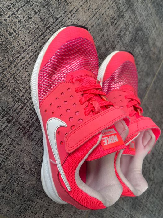 Маратонки Nike р.34