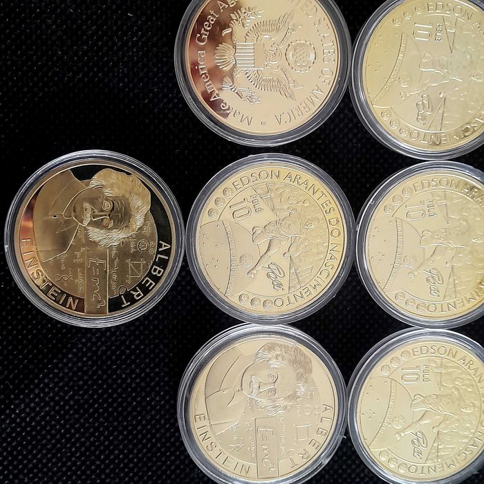 Сувенорни Плакети монети