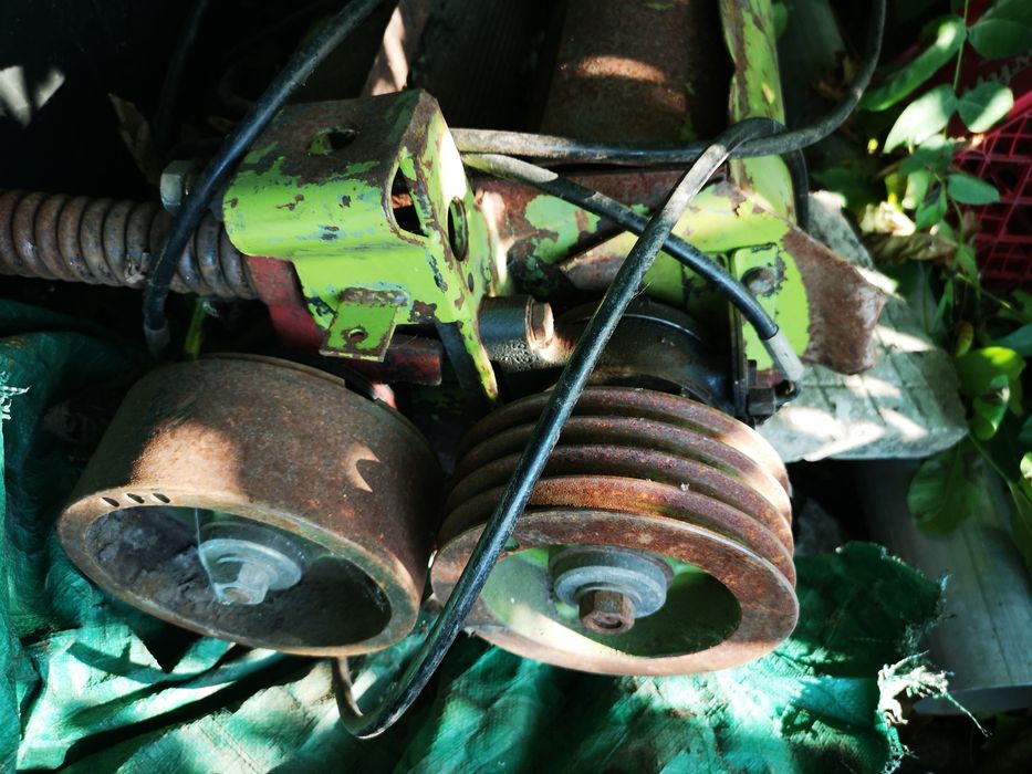 Продавам Corn Cracker за Claas jaguar!