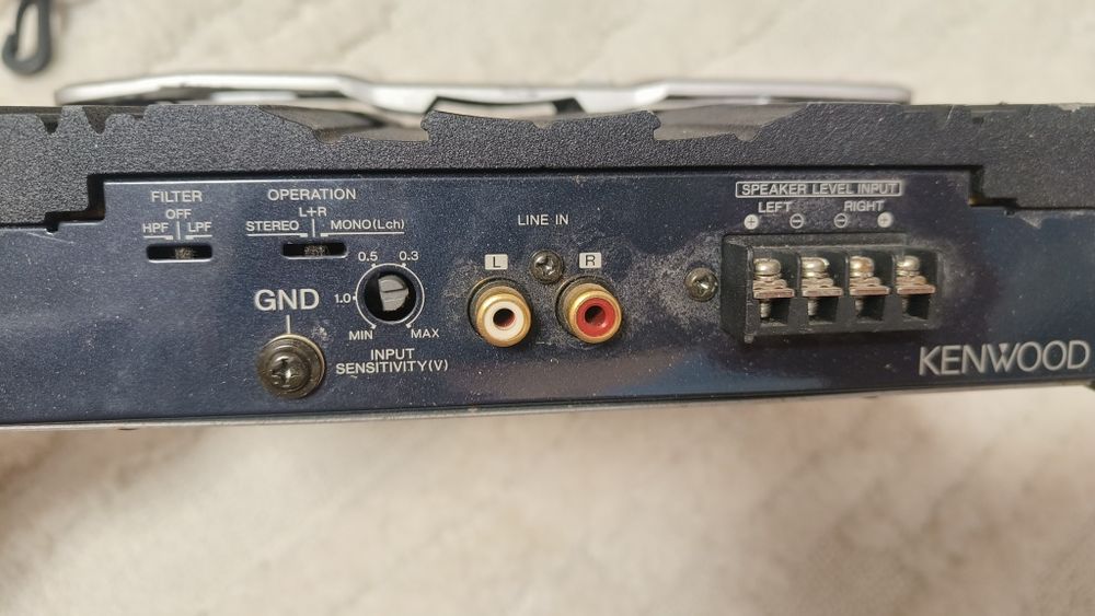 Усилвател KENWOOD !
