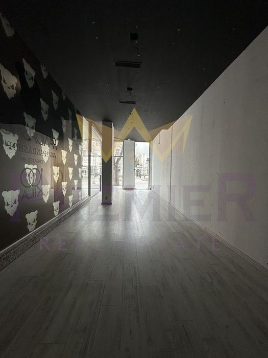 Дава се под наем Магазин в Варна, Център - 47 кв.м за 2992.17 € - Снимка #4