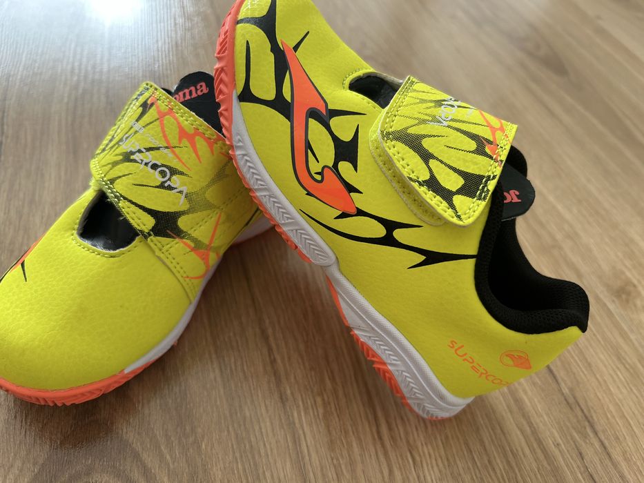 Adidasi copii pt fotbal